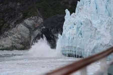 GlacierBay-IceBreakingOff.JPG